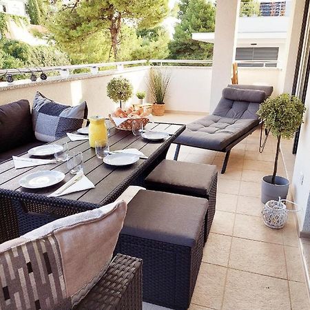 Newhome Nicole Premantura Exterior foto